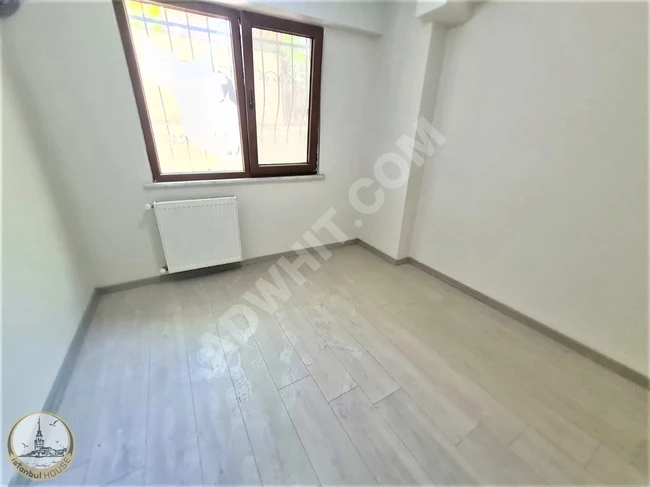 Apartment for sale 2+1 in a 5-year-old building, close to Metro and Metrobüs YAYLA in BAHÇELİEVLER