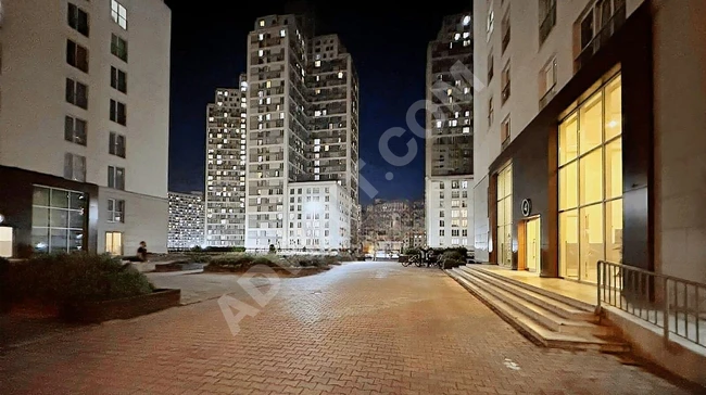 Apartment for sale 3+1 luxurious location in KRİSTAL ŞEHİR, the largest of its kind