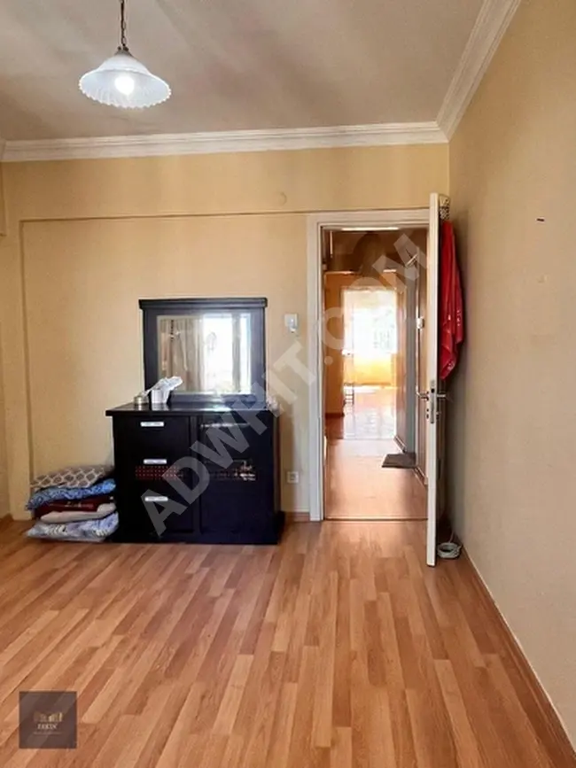 A spacious and bright 2+1 apartment close to the metro and public transportation on Şişli Kurtuluş Street