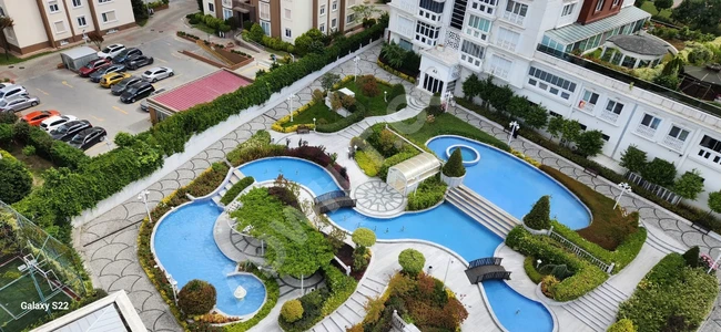 For sale: 4+1 apartment in Başakşehir Mavera Sarayları