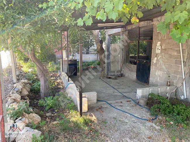 Detached house and land for sale directly on the main road in ESENPINAR KÖYÜ