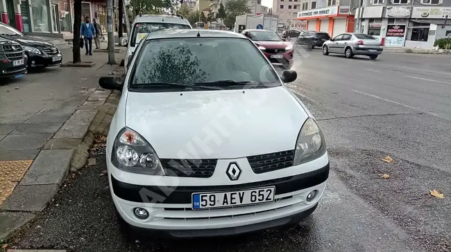 Renault Clio 2001 model, low mileage, 1.4 petrol engine and LPG, installment payment option for all credit cards