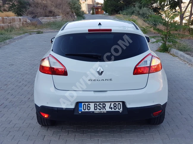 Renault Megane 1.6 TOUCH model 2012 from its owner, a teacher for 5 years, 2 painted parts!