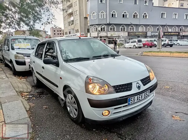 Renault Clio 2001 model, low mileage, 1.4 petrol engine and LPG, installment payment option for all credit cards