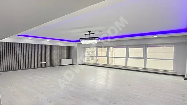 SİMA YAPIDAN SİTE İÇERİSİNDE GÜVENLİK, OTOPARKLI 3+1 135M2 DAİRE