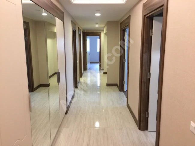 An empty 4+1 apartment for sale, suitable for citizenship, in PARK MAVERA 1