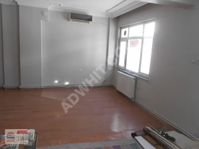 3+1 duplex apartment for rent with an area of 150m² with a central heating system and a balcony in Bayrampaşa Muratpaşa