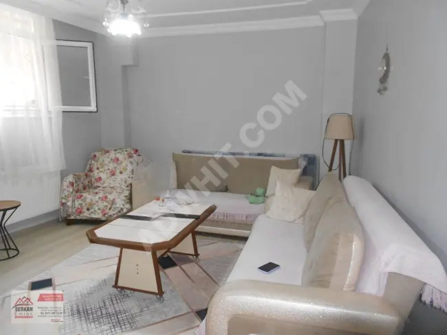 2+1 apartment with an area of 80 square meters on the basement floor with central heating in Bayrampaşa Altıntepsi