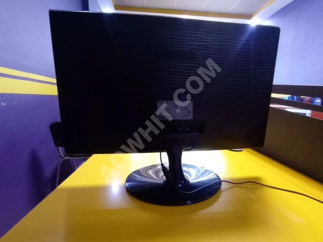 Samsung brand computer monitor