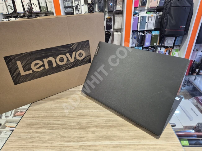 LENOVO V15