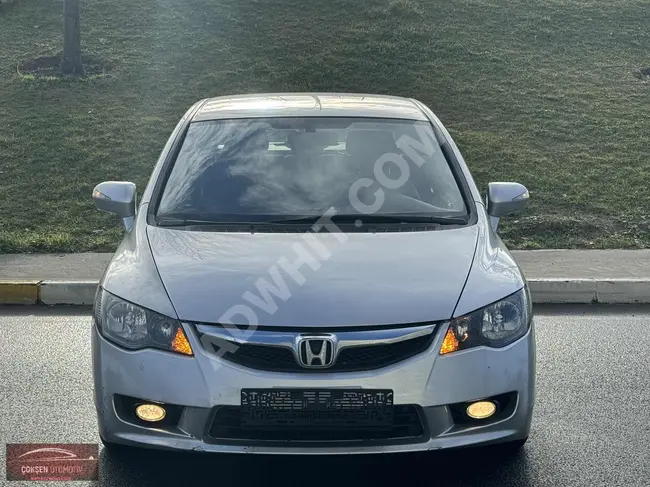 Car for sale: Honda Civic, 2010 model, automatic