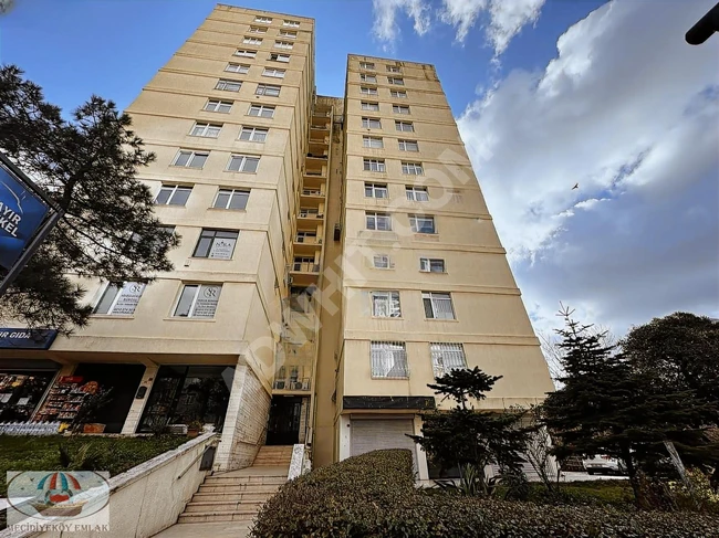 3+1 loft apartment near the airport metro, with two facades