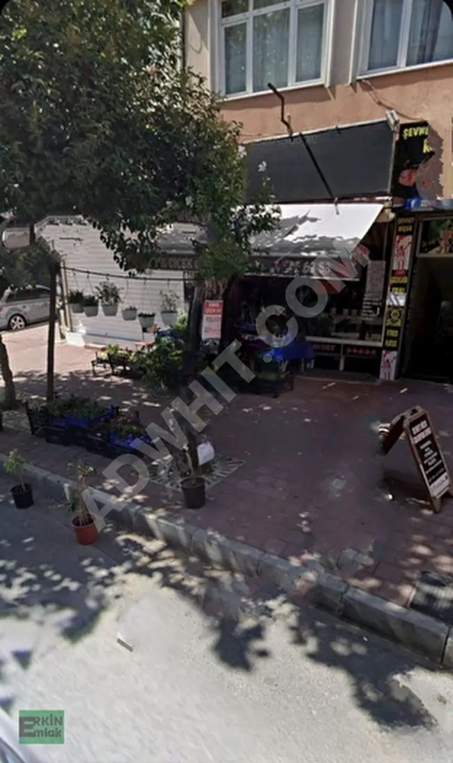 Commercial property for sale, 60m² in size, on Kocamustafapaşa Street next to Cerrahpaşa Hospital