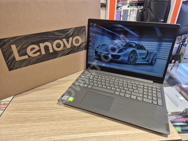 LAPTOP LENOVO V15