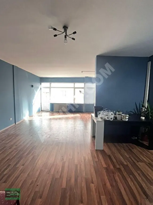 Residential and commercial apartment for rent 3 + 1 overlooking Vali Konağı Street in Nişantaşı