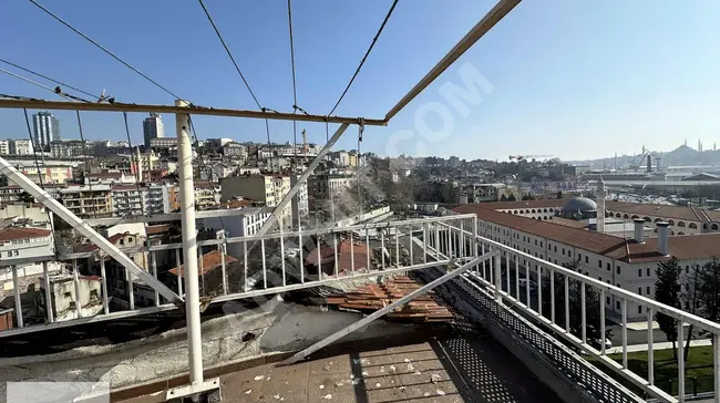 فندق للإيجار في منطقة BEYOĞLU KASIMPAŞA، على الطريق الرئيسي