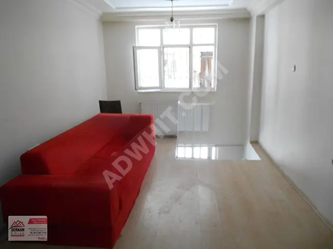 1+1 duplex apartment with a reverse layout and an area of 60 square meters, with a heating system, 13 years old, in the Bayrampaşa Terazidere neighborhood