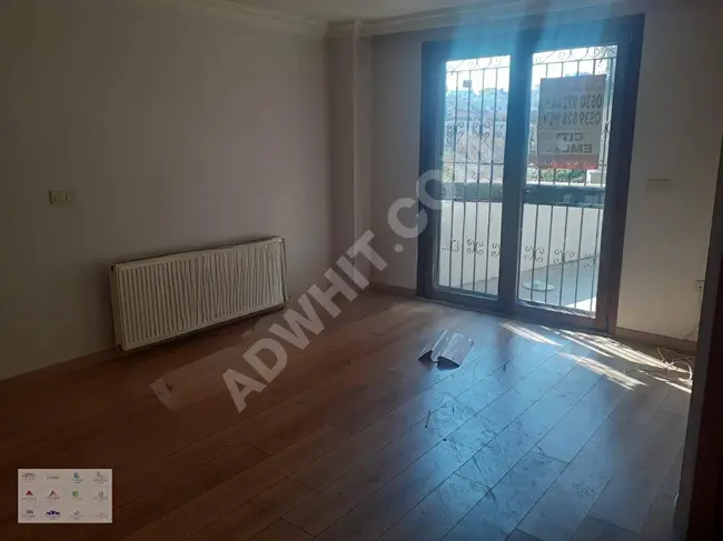 For sale: 1+1 apartment suitable for a loan in a new building with parking, elevator, and a separate kitchen, just 10 steps from ORTAKLAR Street