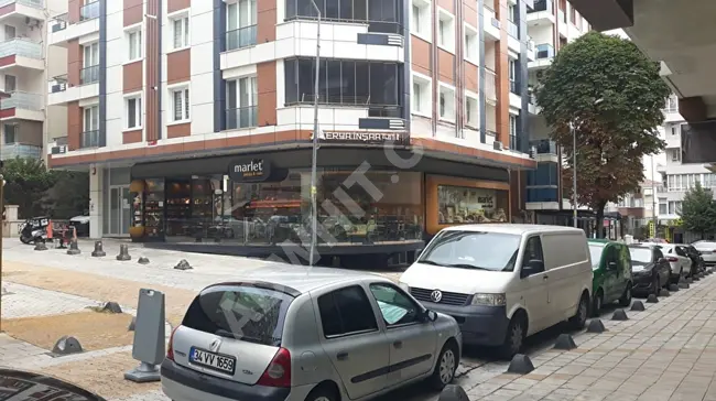 For sale by OKAN GAYRİMENKUL EMLAK, a 200 square meter shop