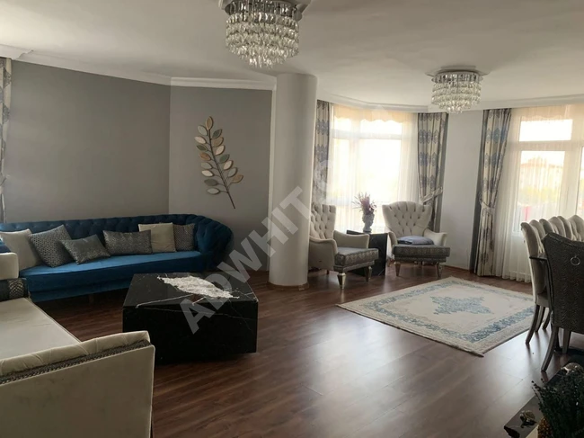 From Pinar Emlak: An apartment in Şişli, two minutes from the metro, with secure parking!