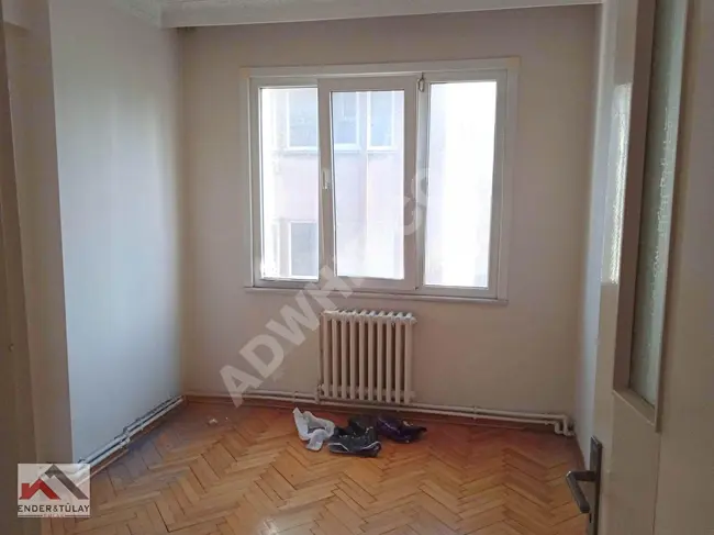 Apartment for rent 3+1 middle floor on Cerrahpaşa Street in Fatih Haseki