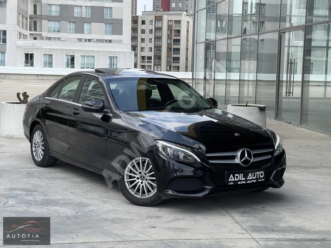 Mercedes 2018 car with no replaced parts, distance 155,000 km, clean, and doesn't require additional expenses