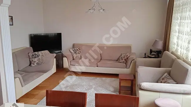 Furnished 2+1 apartment on Kızılelma Street in Fatih Fındıkza