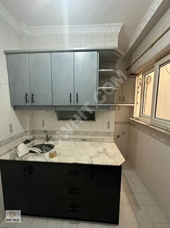 FINDIKZADE ÇAPA ARASI A V PAŞA CAD.UZERİ 1 ARA KATTA  MEMURA 2+1 90 M2 ÇİFT CEPHE DAİRE