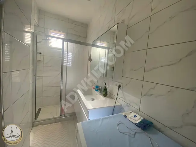 Apartment for sale 2+1, spacious middle floor in BAHÇELİEVLER