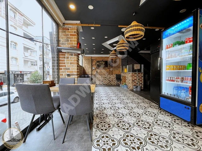 A shop with an area of 150 square meters in GÜNGÖREN, located on a road with vehicle and pedestrian traffic, consisting of two floors