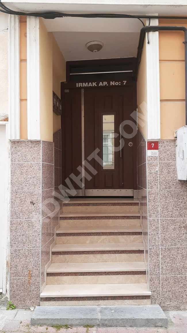 Apartment for sale consisting of 2+1 in the Küçük Hamam area from Emlak Center