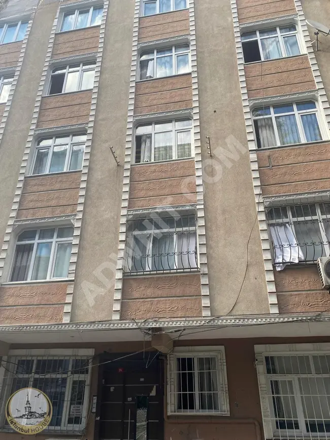 Spacious apartment on the middle floor 2+1 in BAHÇELİEVLER from BAHÇELİEVLER