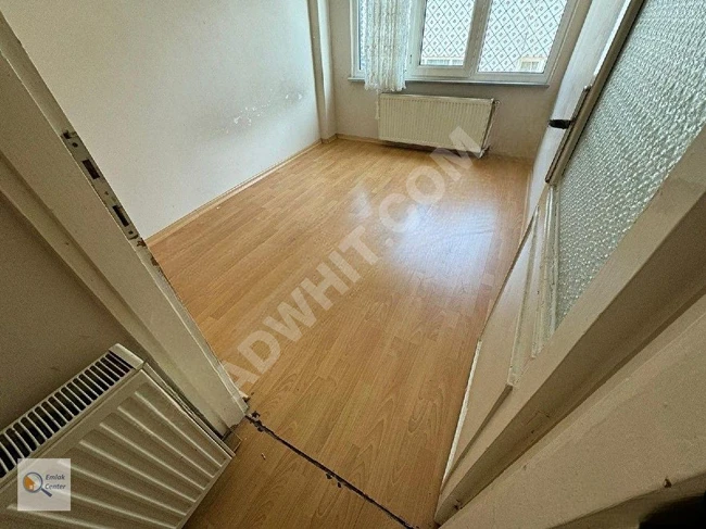 Apartment for rent 2+1 in an area close to Çapa, ad from Emlak Center