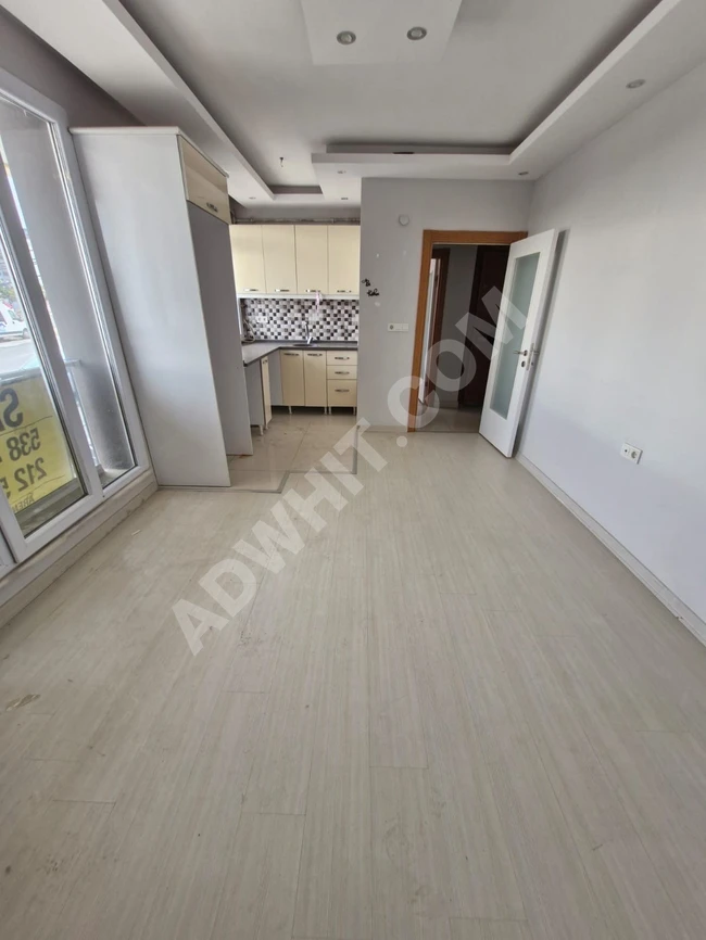 Urgent: An apartment close to transportation, at an attractive price in Beylikdüzü Kavaklı