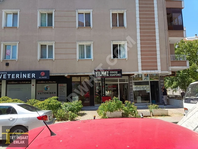 BAKIRKÖY OSMANİYE MAHALLESİNDE GİRİŞ SATILIK DAİRE