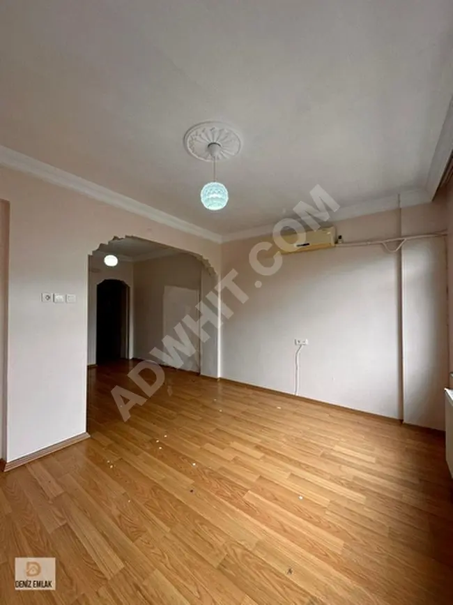 Apartment for rent 2+1 with an area of 80m², third floor, clean, with air conditioning in FATİH ÇAPA, GÜNAYDIN Street