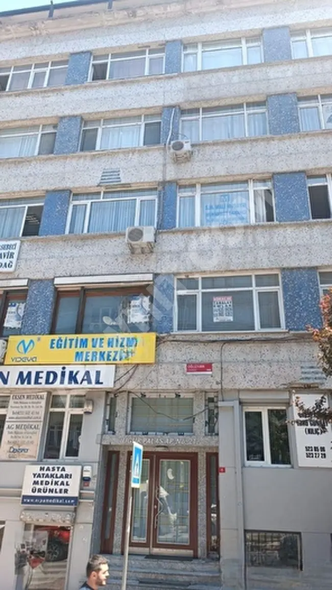 Apartment for rent 3+1 with an area of 110m², fifth floor on OĞUZHAN Street in FATİH FINDIKZADE