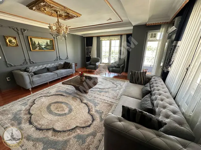 From İSTANBUL HOUSE: A luxurious duplex like no other in BAHÇELİEVLER