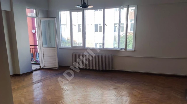 A property located on the main street suitable for a loan, 10 minutes away from the metro and metrobus in MECİDİYEKÖY, from PINAR EMLAK