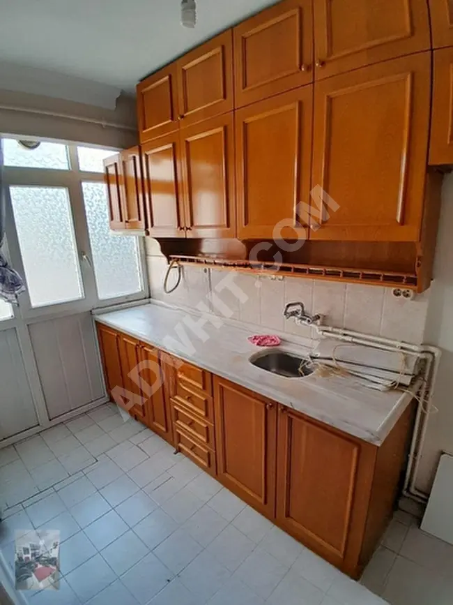 Apartment for rent 2+1 second floor, renovated, only for students, 85m², 400 meters from FINDIKZADE tramway