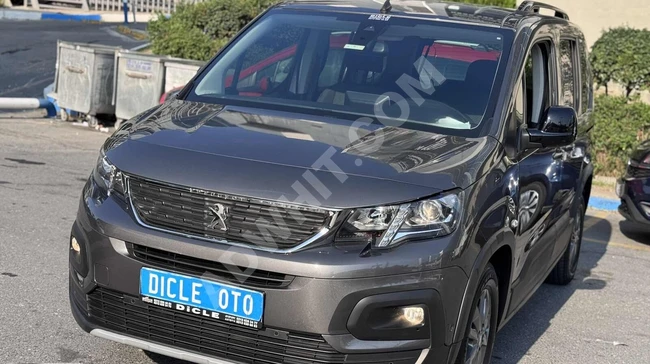 Peugeot 2023 Rifter Allure EAT8, 26,000 km, no accidents, financing and exchangeable from DİCLE