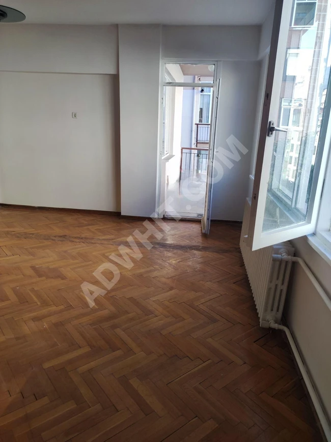 A property located on the main street suitable for a loan, 10 minutes away from the metro and metrobus in MECİDİYEKÖY, from PINAR EMLAK