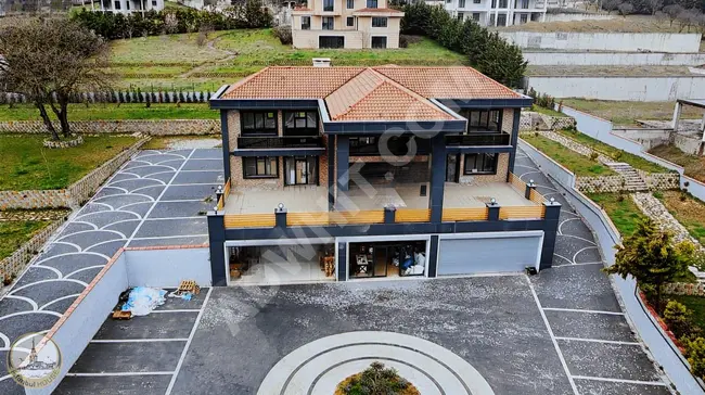 Tepekent Villalarında Ticari veya Konuta Uygun Satılık Villa