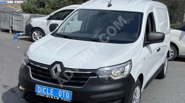 ميني فان للبيع RENAULT EXPRESS موديل 2024