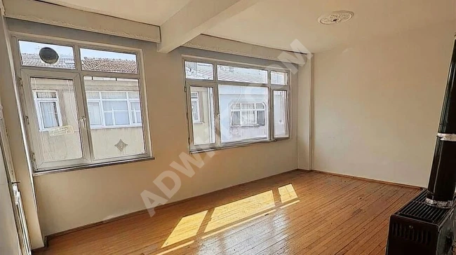 KOCAMUSTAFAPAŞA MEYDANA YAKIN 100 M² 2+1 GENİŞ FERAH 3.KAT DAİRE