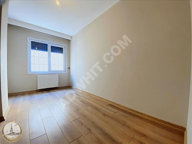 Apartment for sale 3+1 on Bakırköy coastal road with sea view