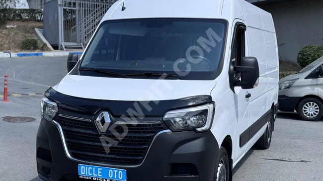 فان للبيع Renault Master موديل 2022 مناسبة للقرض والمقايضة