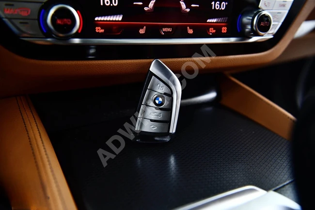 سيارة للبيع BMW 520i M SPORT موديل 2023