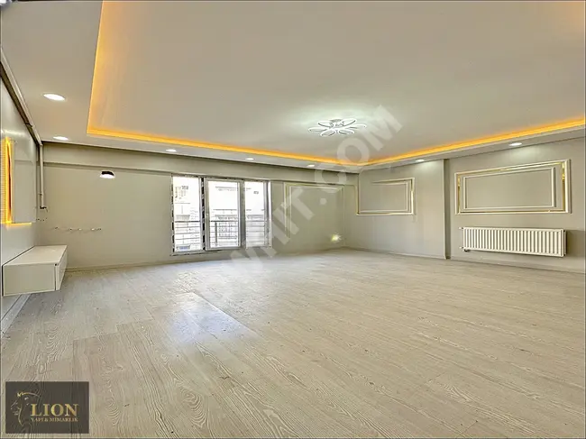 Apartment 2+1 in a complex!! Behind MARMARA PARK close to the metrobus