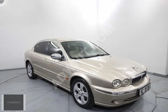 From HIZ MOTORS' Jaguar 2002 original kilometers and without defects